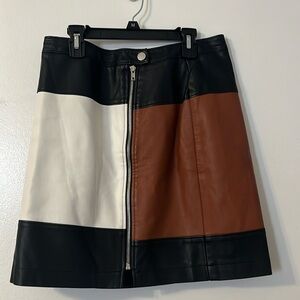 ⛅️ INC zip front Leather mini Skirt ⛅️